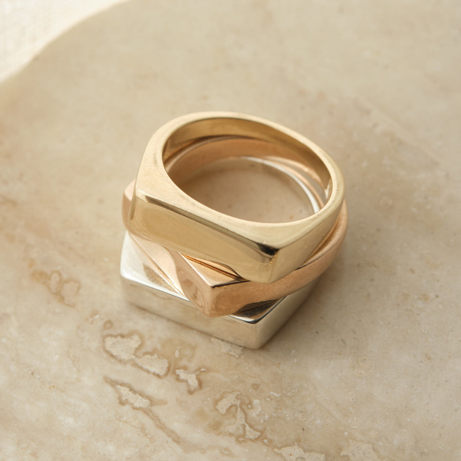 BAR SIGNET RING