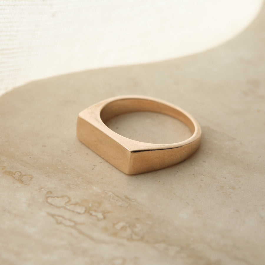 BAR SIGNET RING