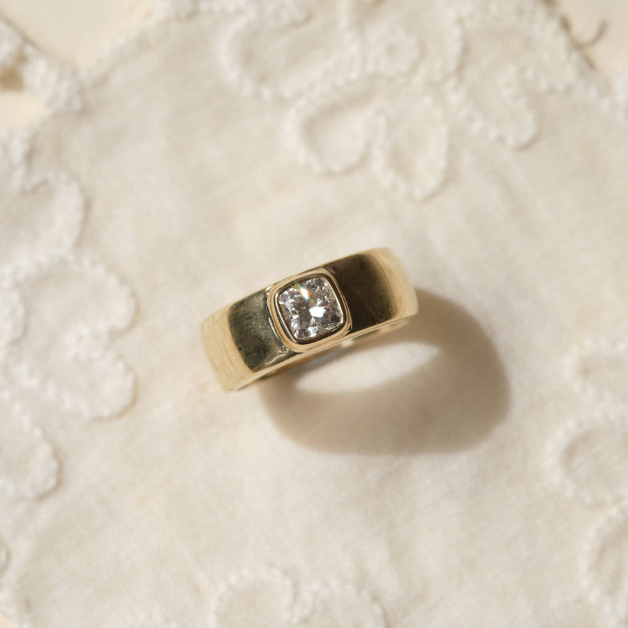 SOLACE RING